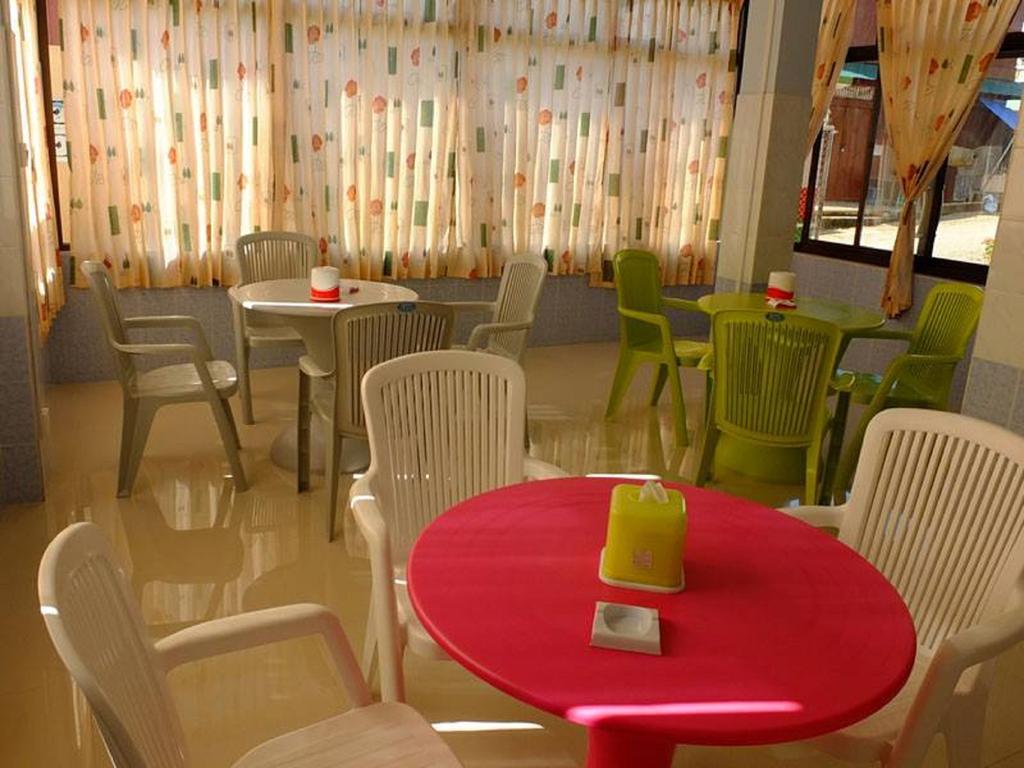 Penguin Hotel Kawthaung Eksteriør billede
