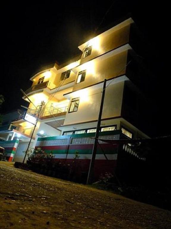 Penguin Hotel Kawthaung Eksteriør billede