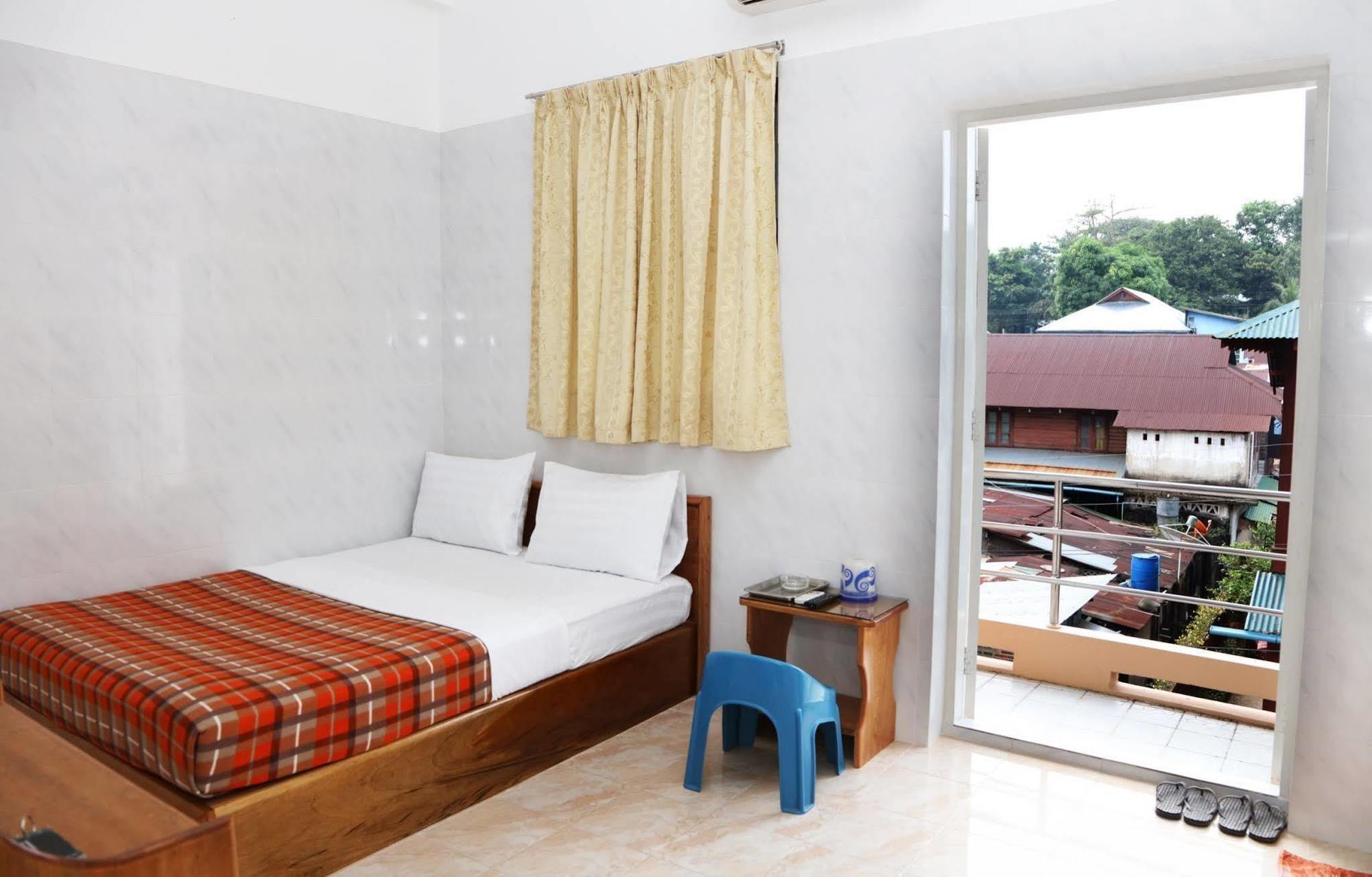 Penguin Hotel Kawthaung Eksteriør billede
